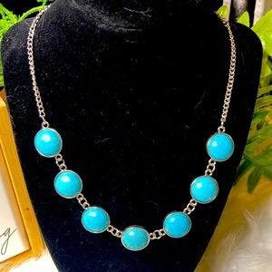 NWT! Gorgeous Silver And Blue Crackle Necklace w/ matching Earrings!